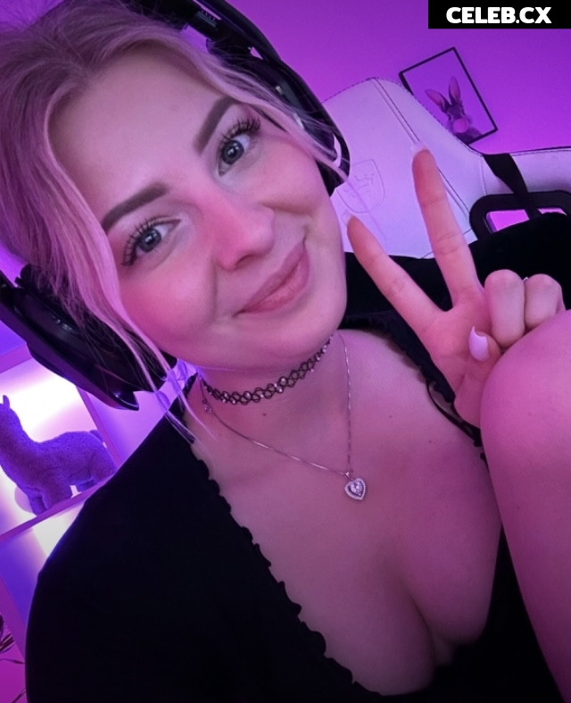 ASMR Janina Image 1029502