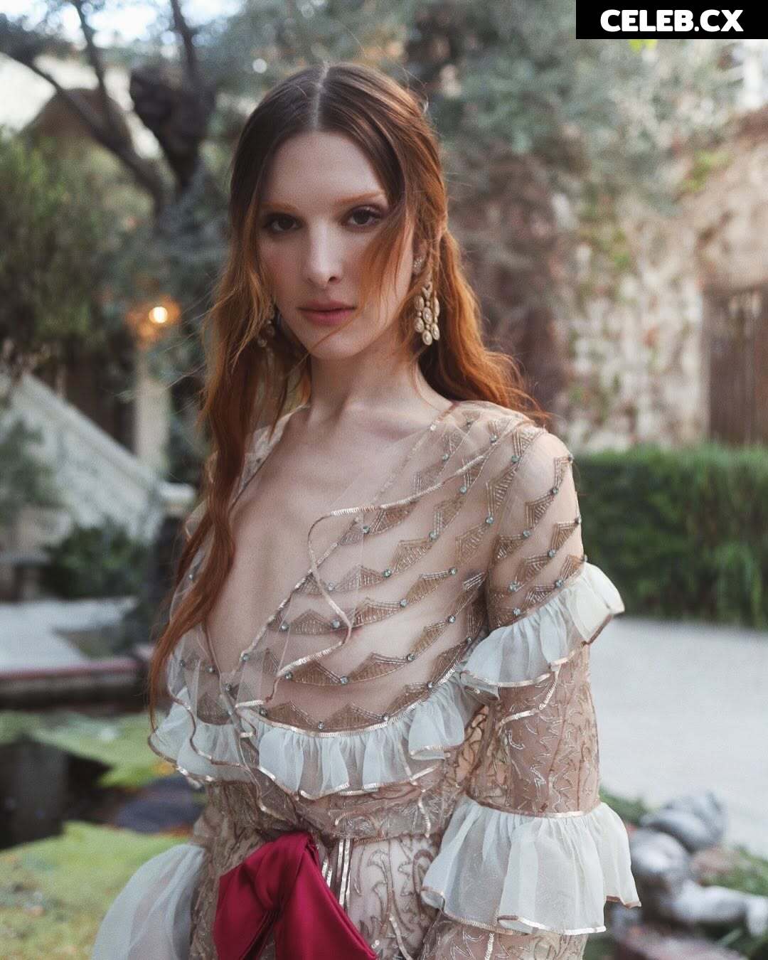Hari Nef Image 10097549