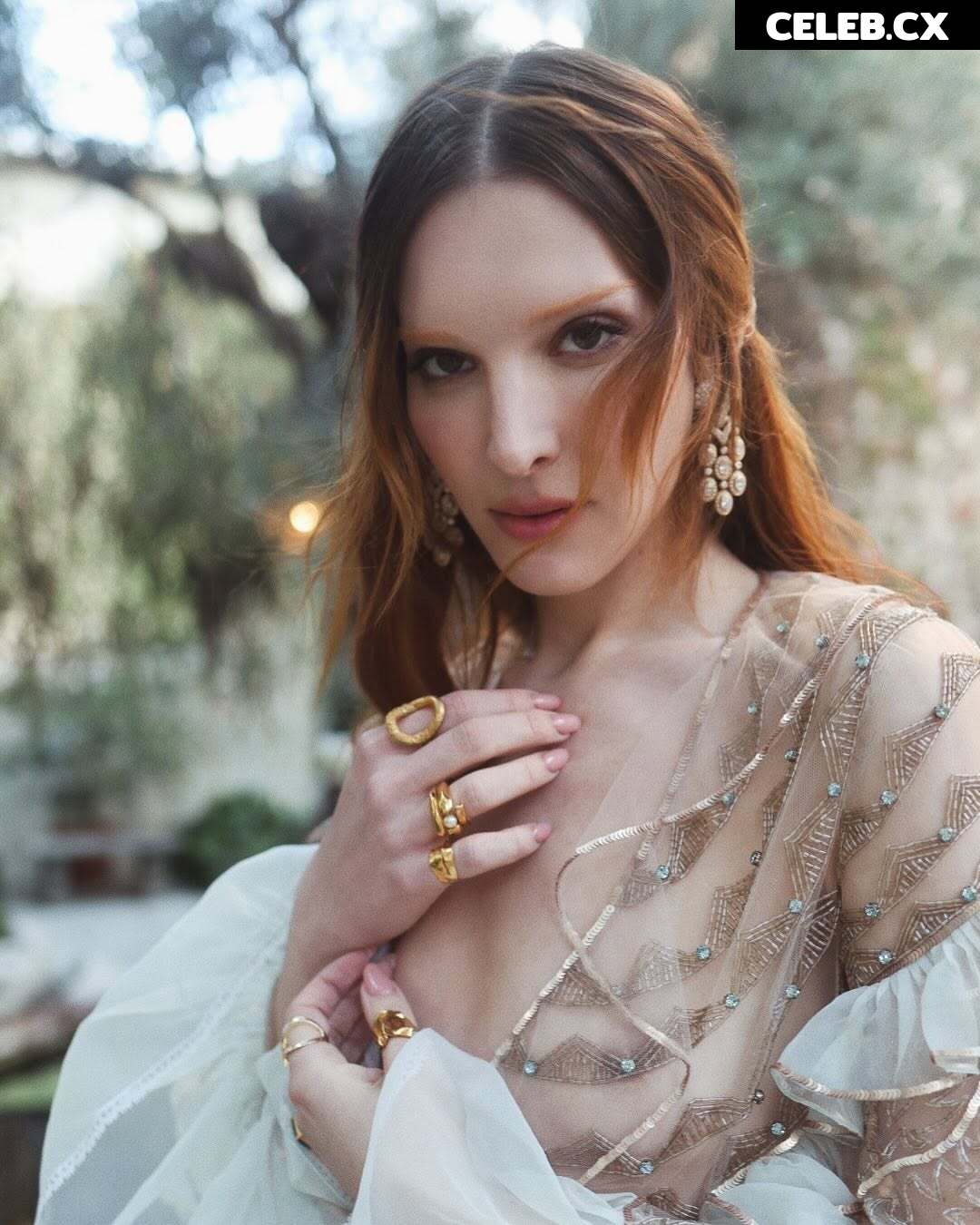 Hari Nef Image 10097548
