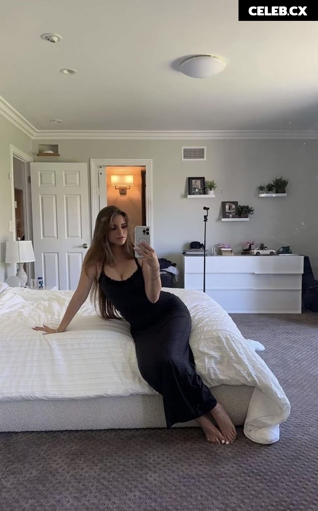 Brooke Monk Image 3284655