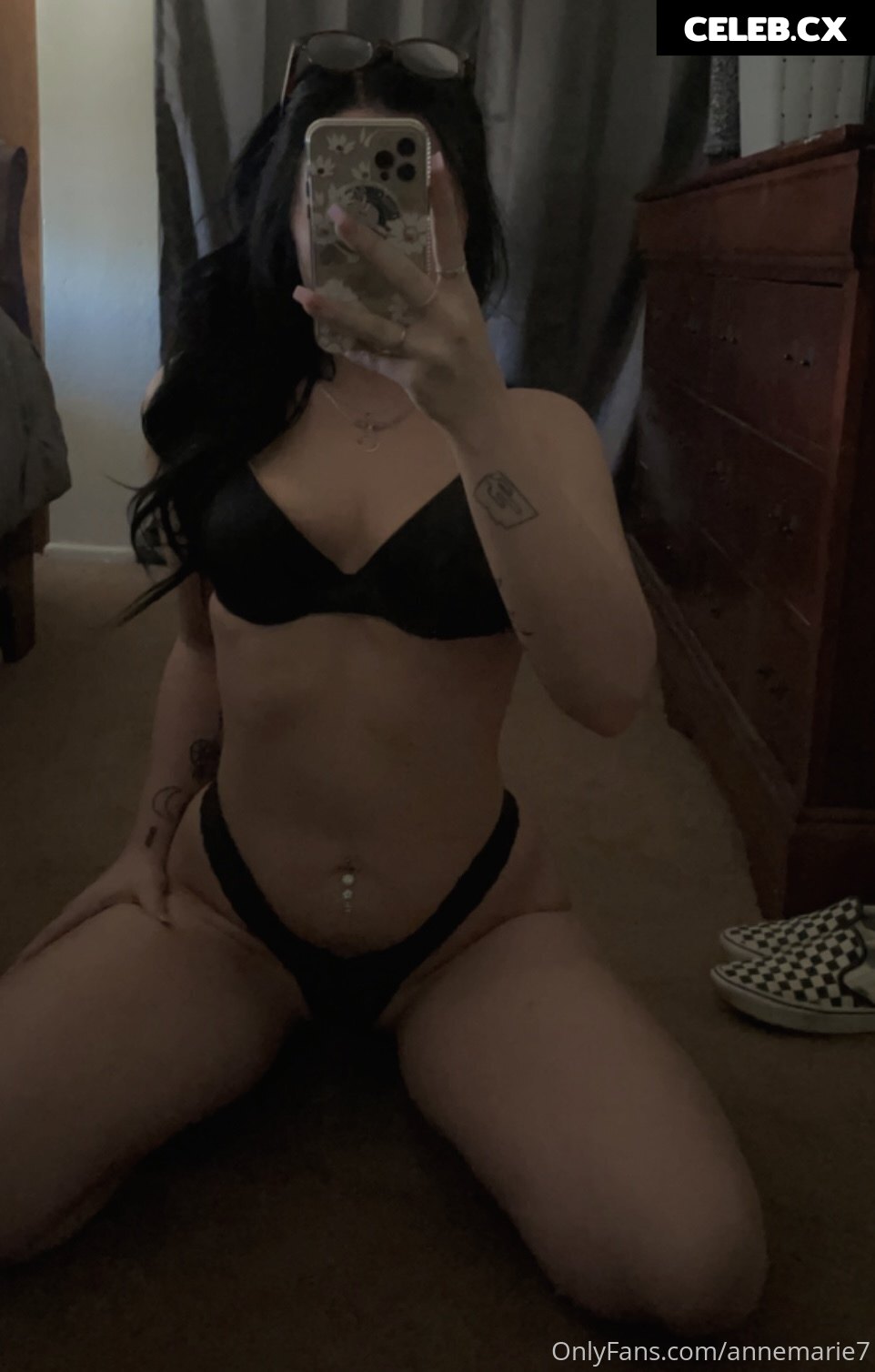 Anniemarie7 / Little22lady / Honeybaby_lo Image 3909648