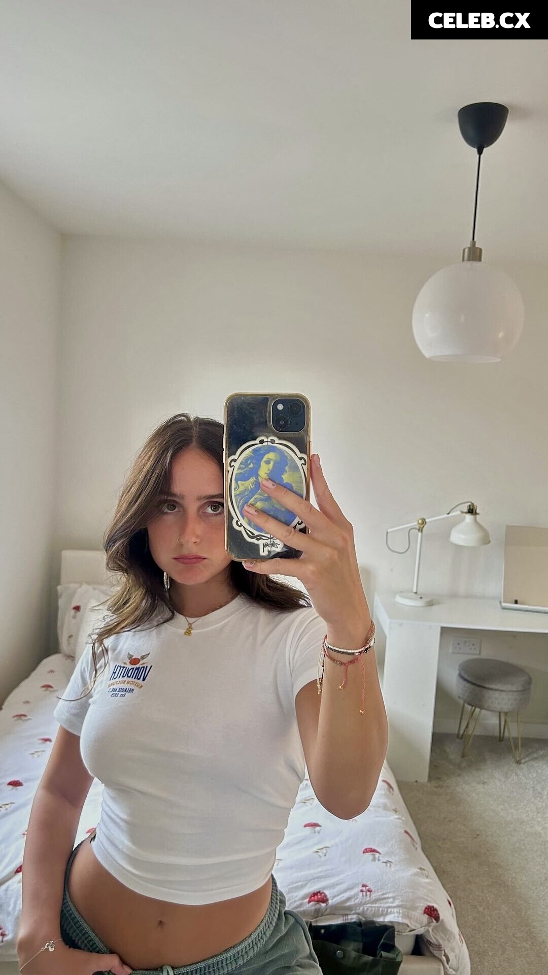 Chlo Image 3553849