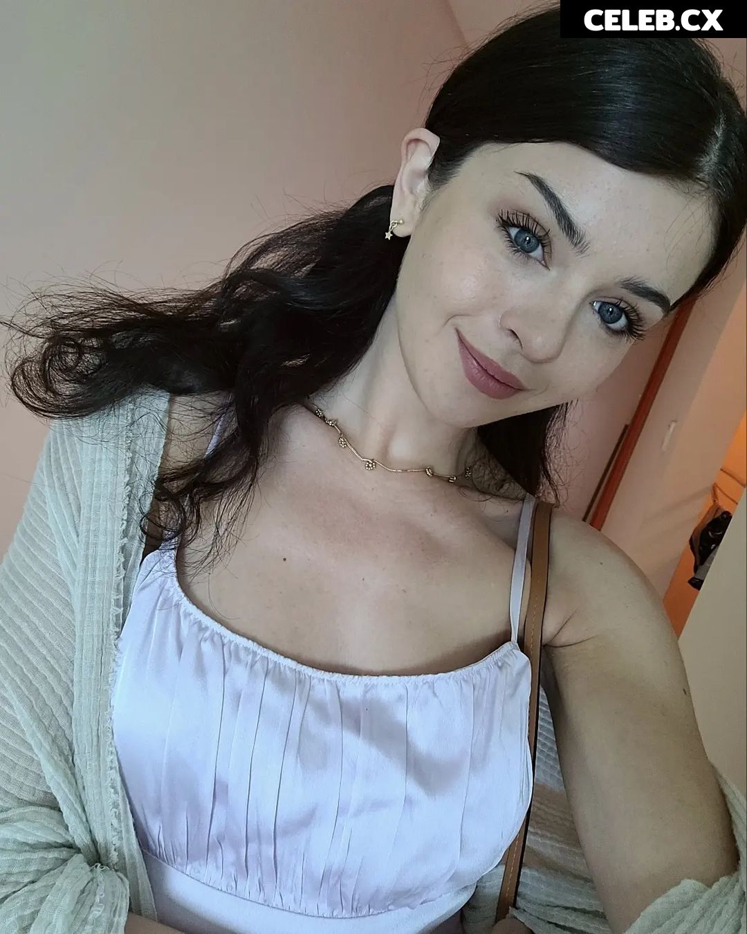 Chloe Lockley Image 3657788