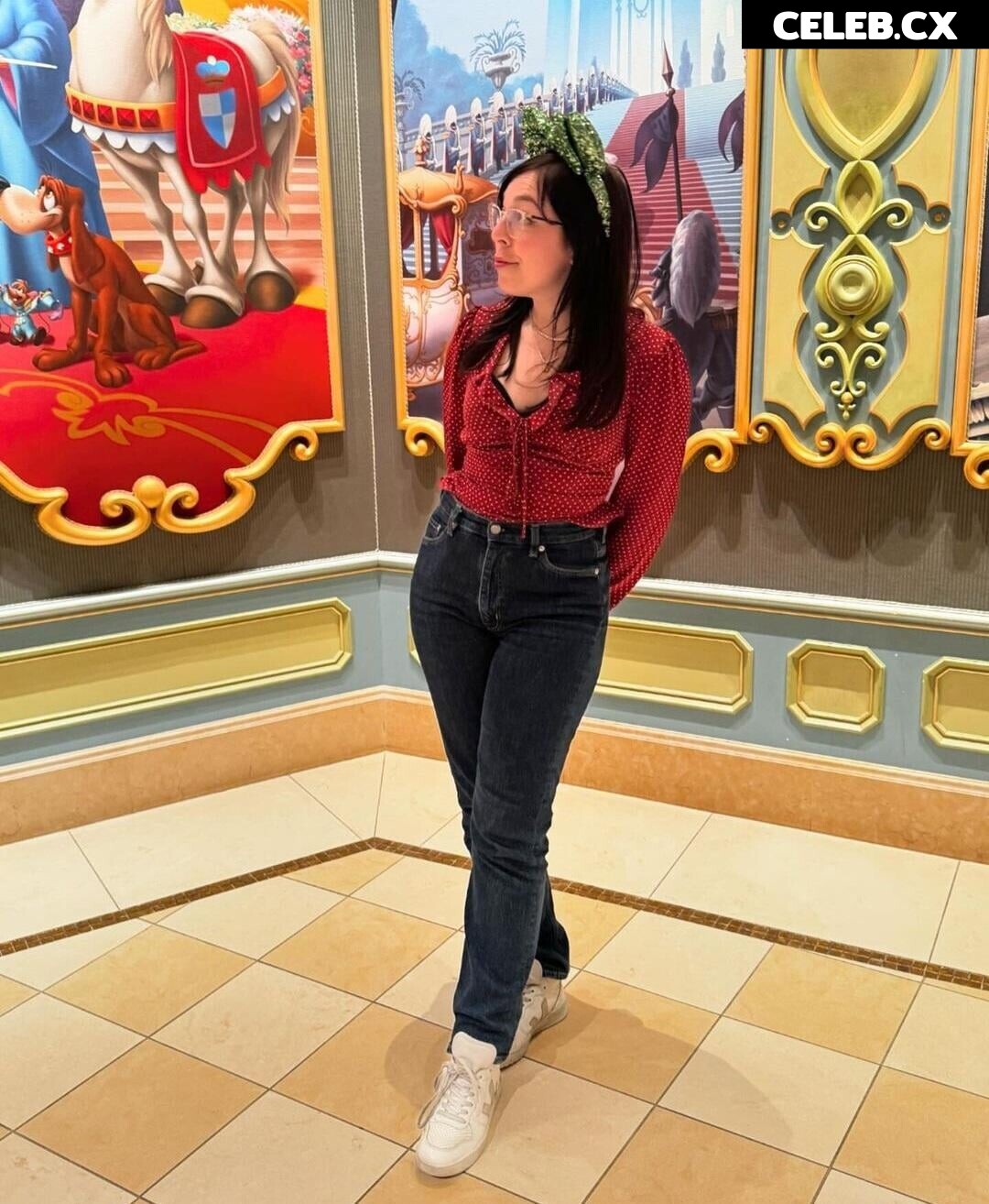 Swell Entertainment Image 6294277