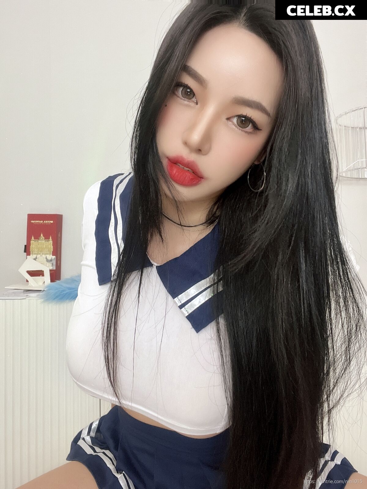 h___rvn | rvn1015 | 동그란 | Dongeuran Image 6874303