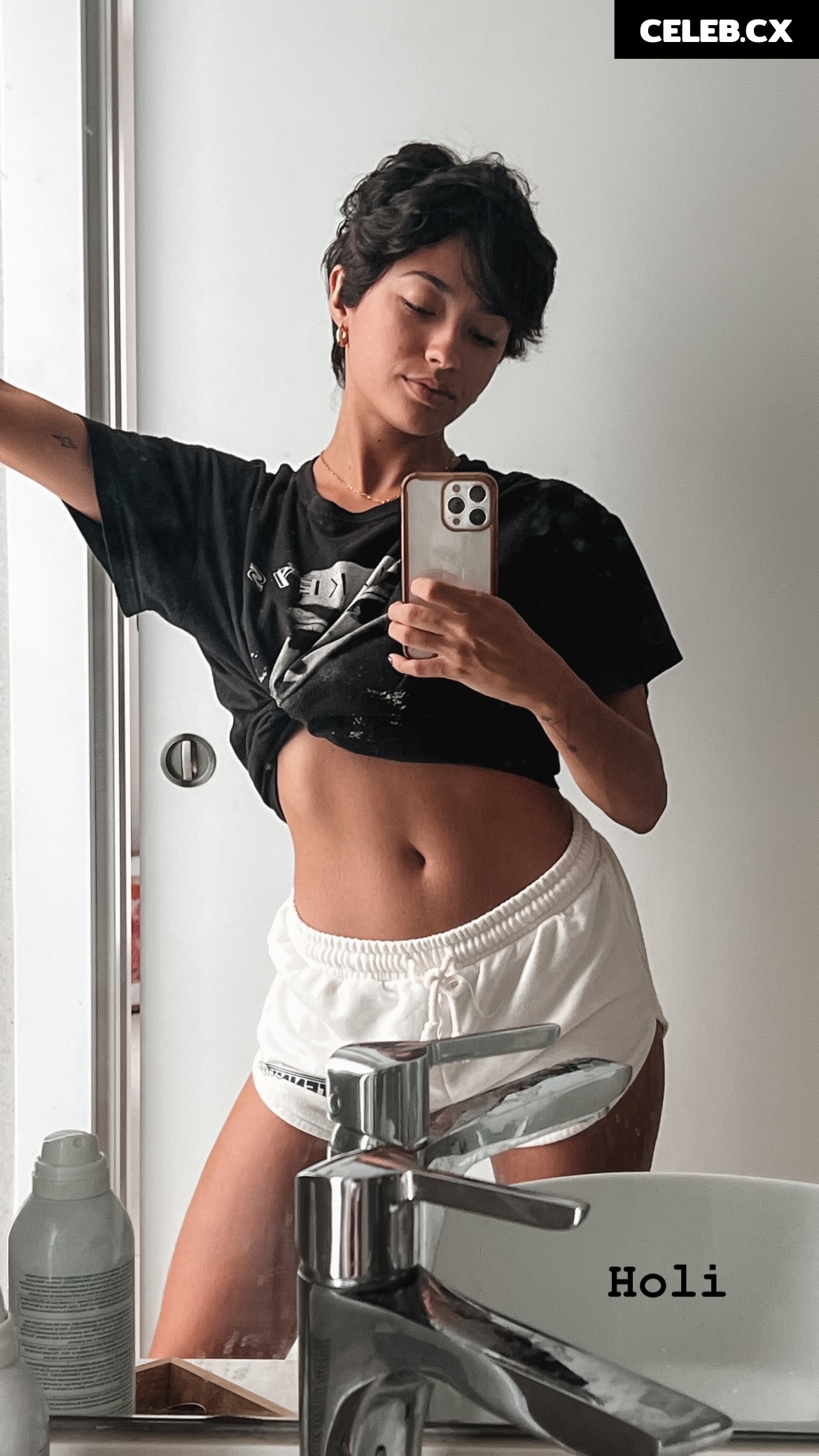 Carolina Oliveira Image 6813010