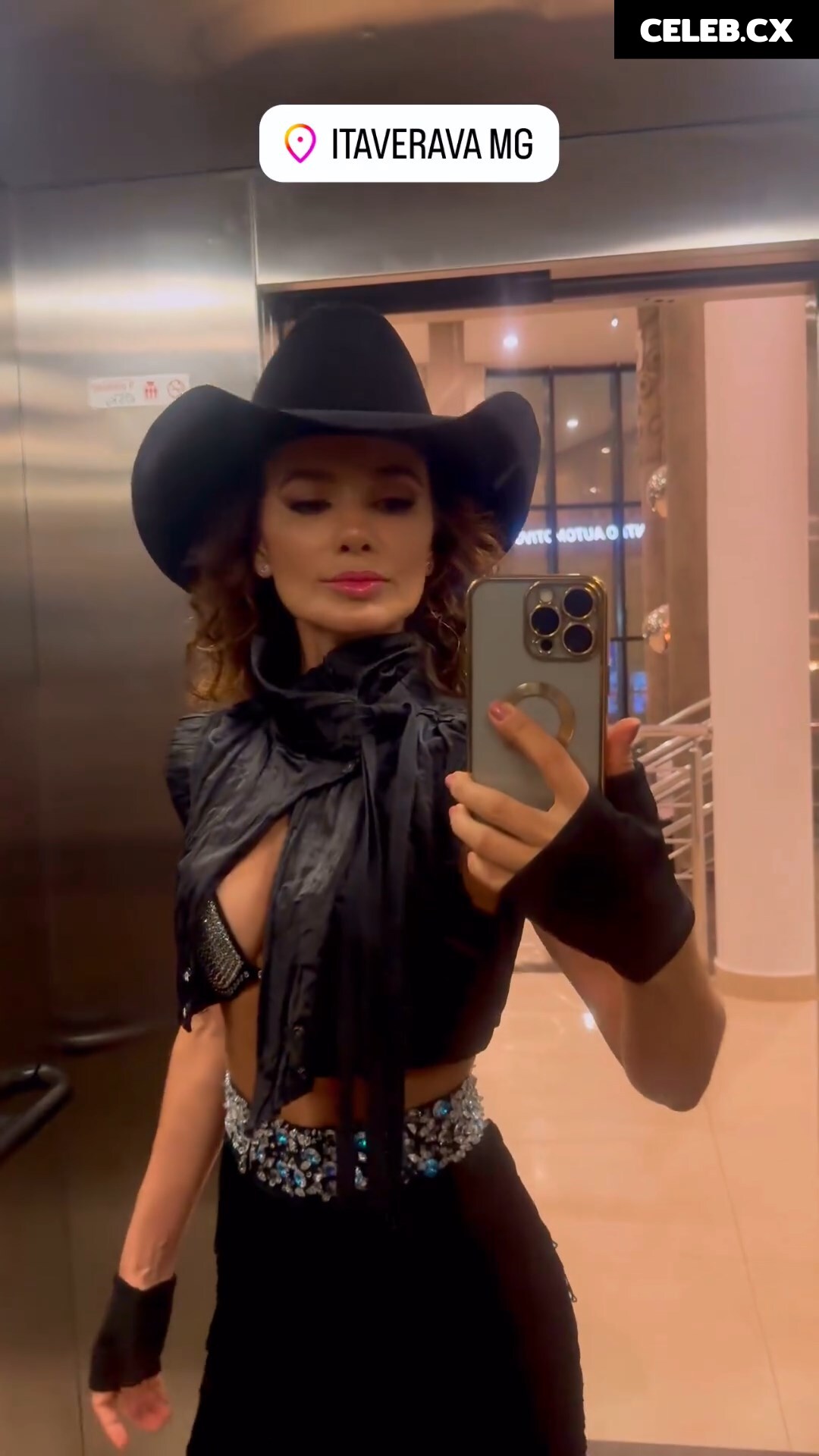 Paula Fernandes Image 6801766