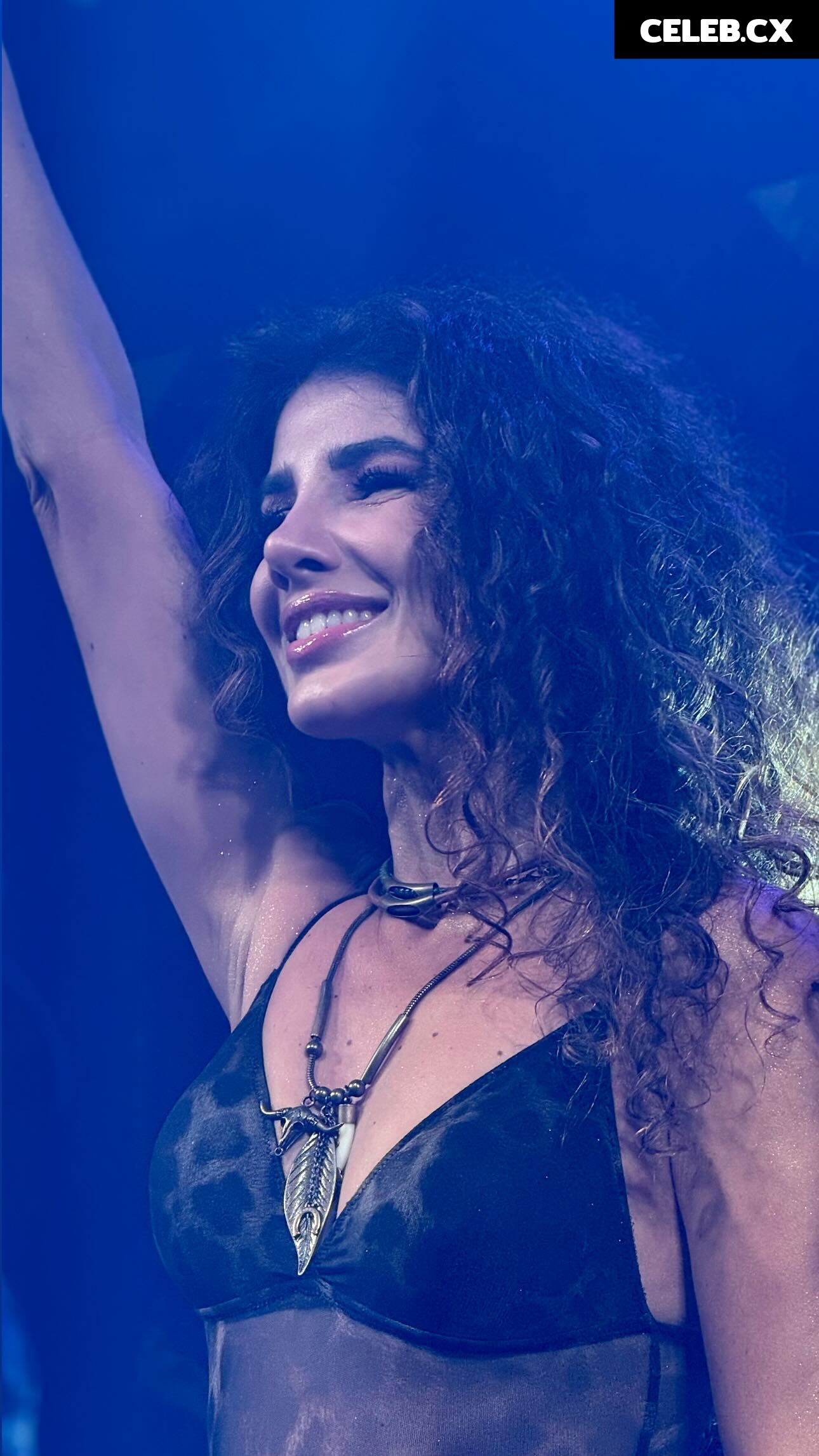 Paula Fernandes Image 6801947