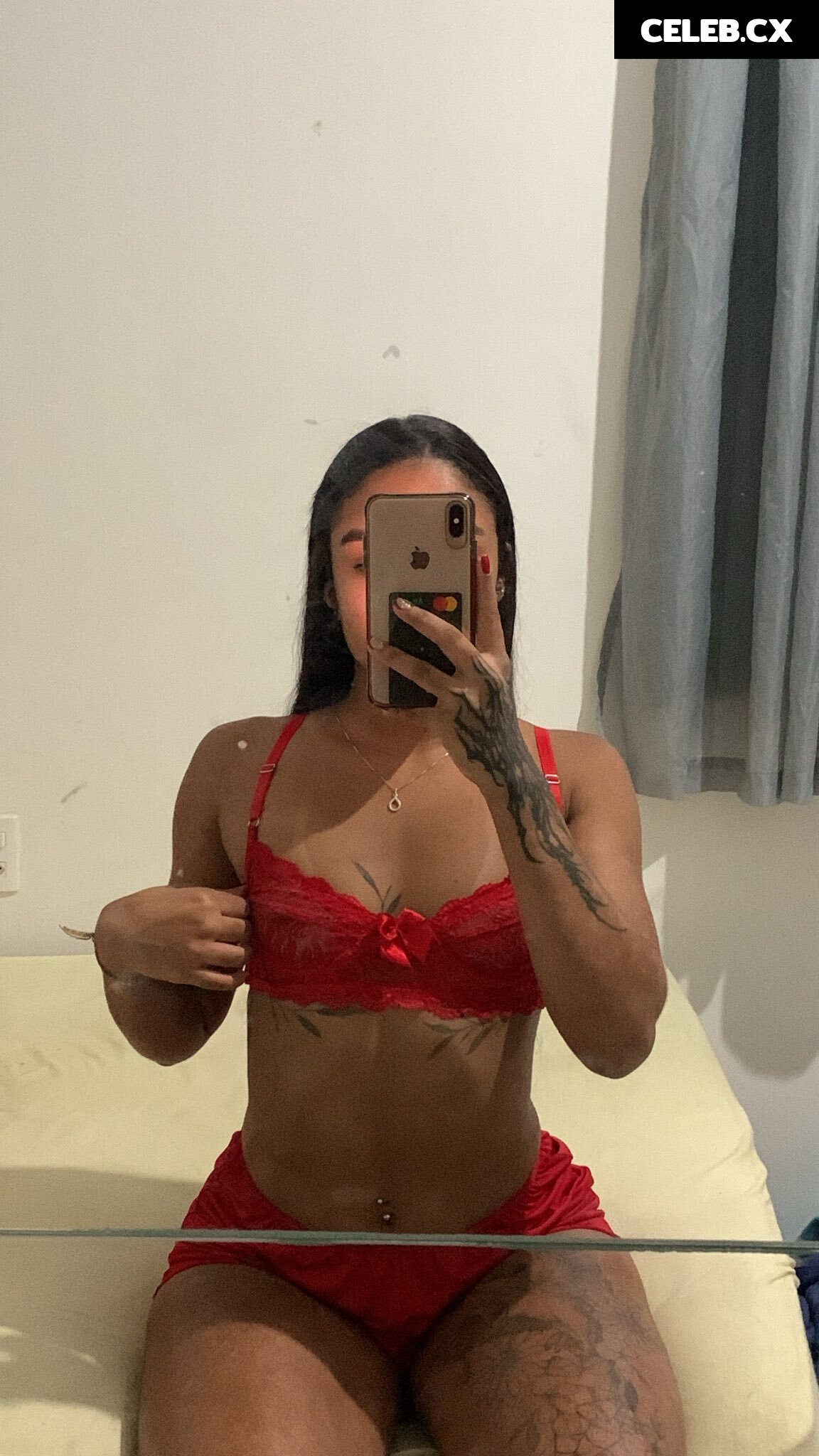 Lara Cooper | @laracooper1820 Image 6808748