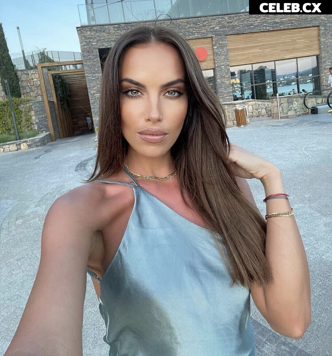 Simona Leskovska Image 6982905