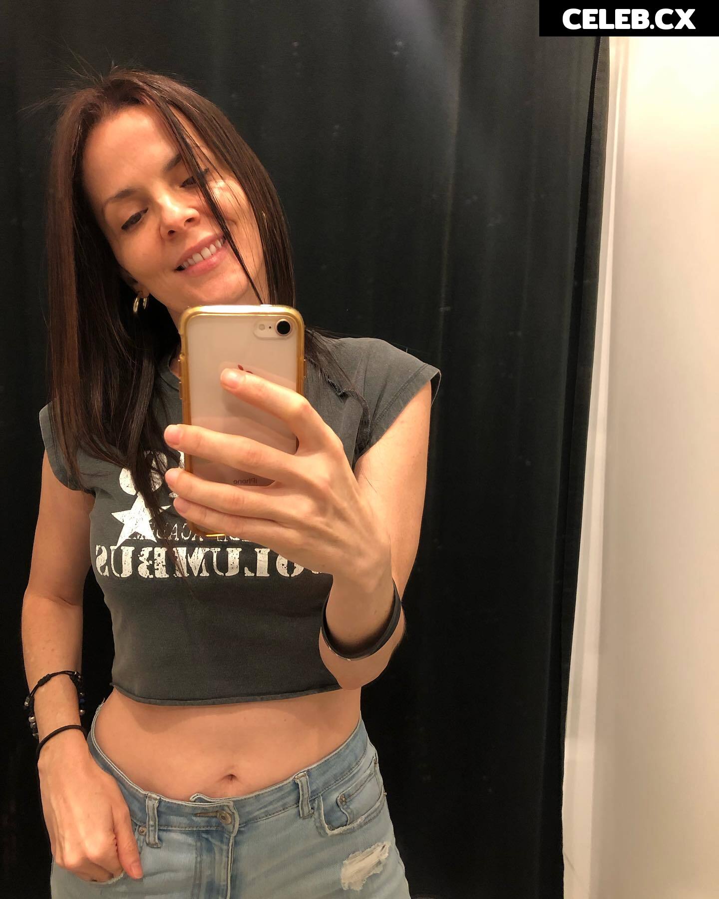Ale Chavarria Image 6980284