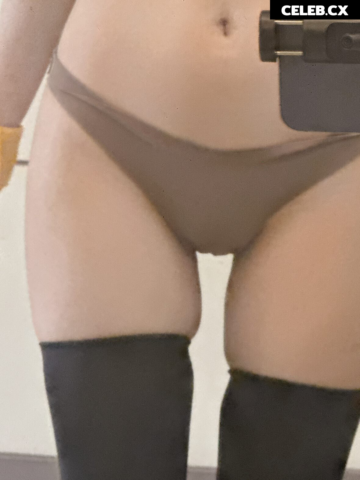 Skaye Cosplay Image 6947410