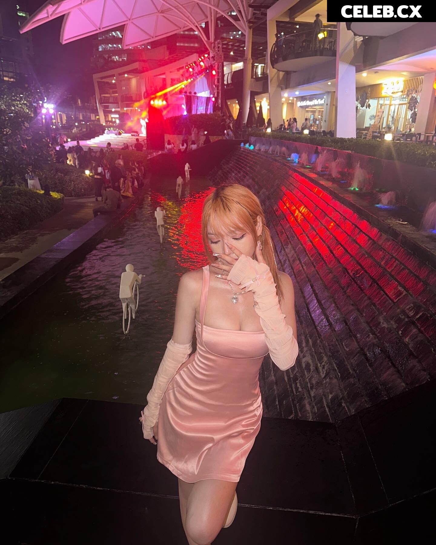 Skaye Cosplay Image 6944000
