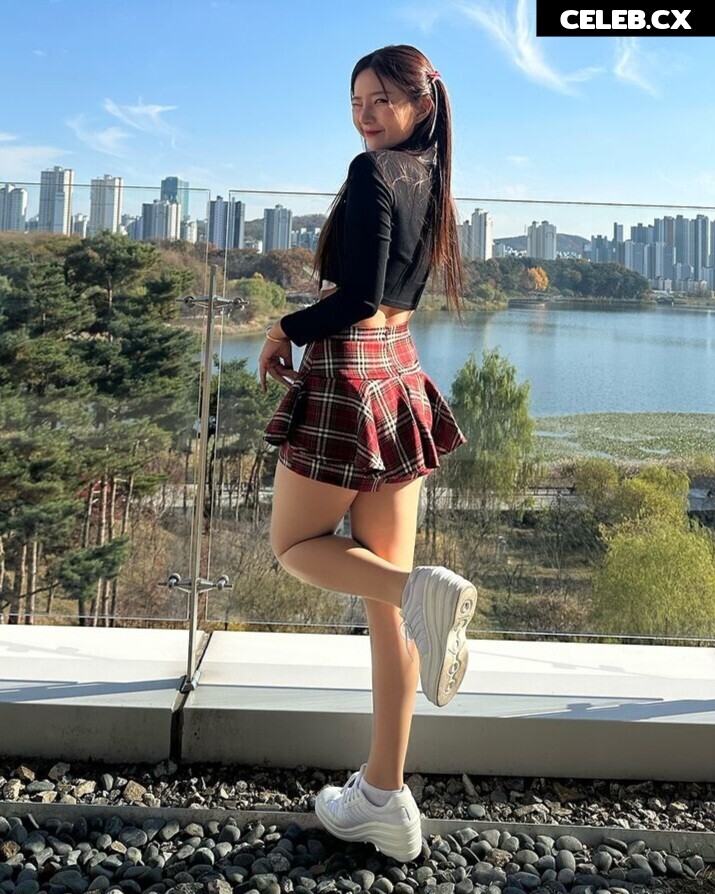 Kim Jina (Kim Jin-Ha) 김진아 jjina_v0v Image 6942417