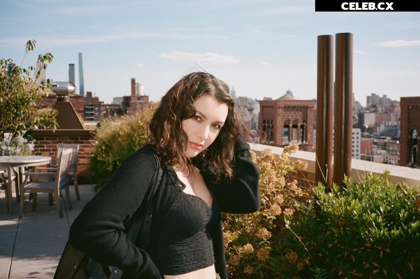Hannah Marks Image 6473690