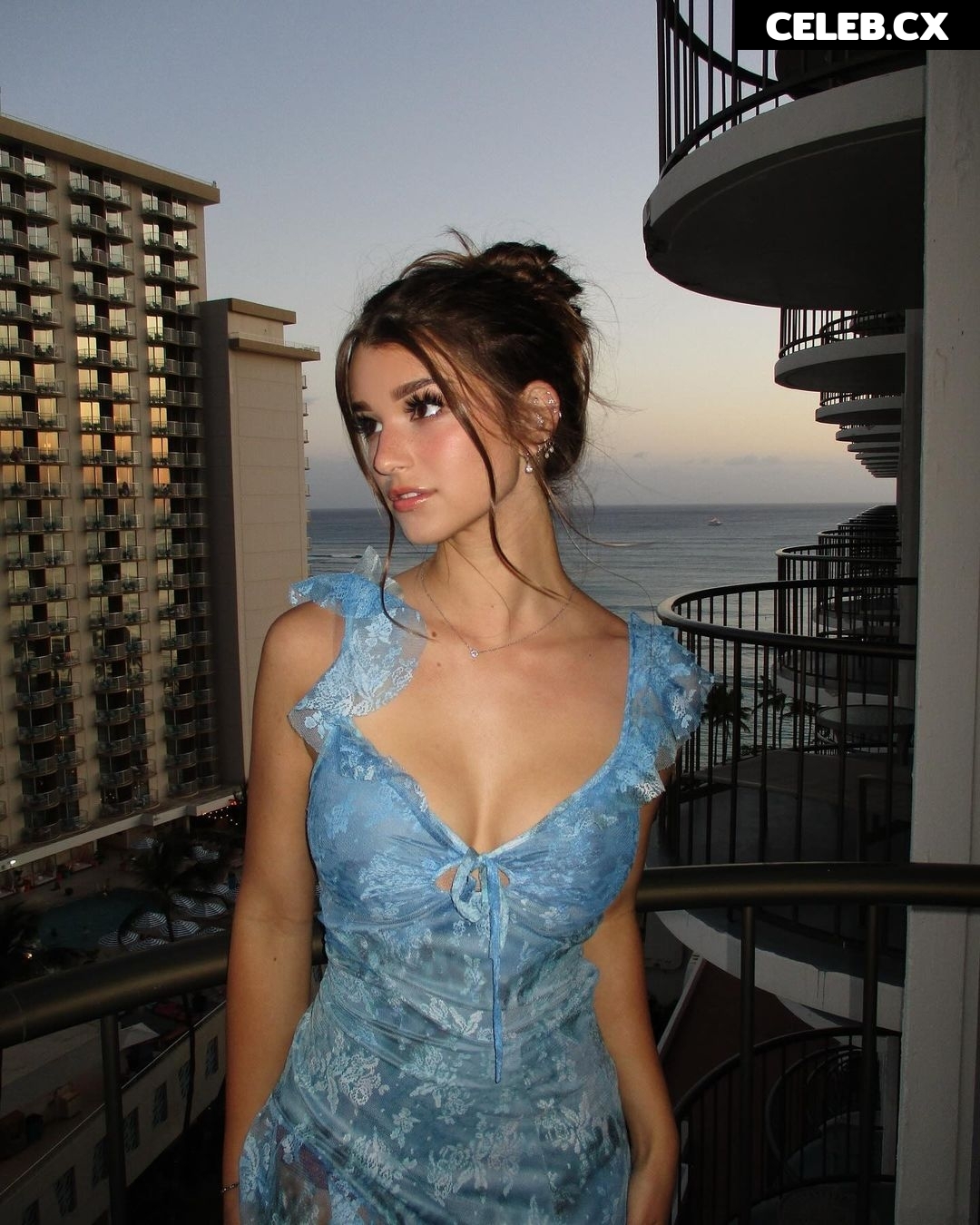 Brooke Monk Image 669735