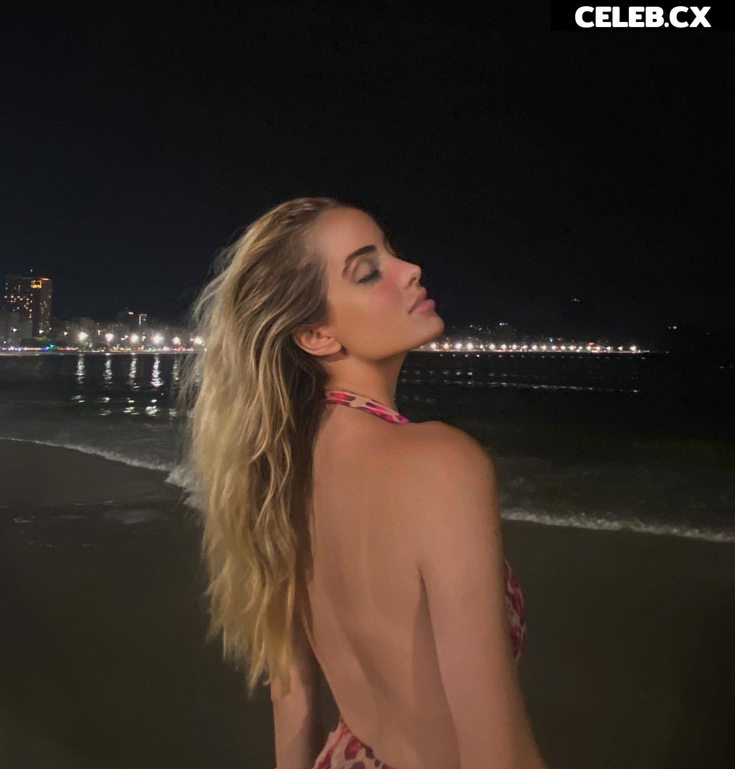 Giovanna Chaves Image 6798973