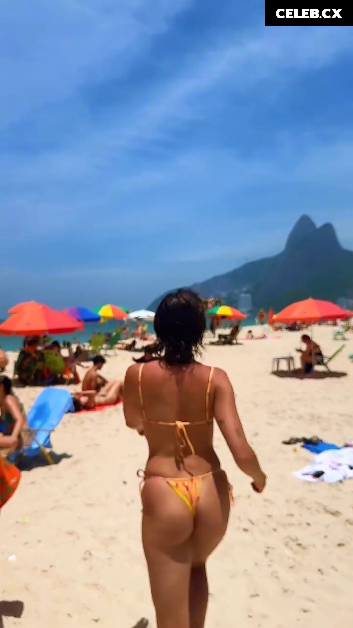 Valentina Bandeira Image 6781002