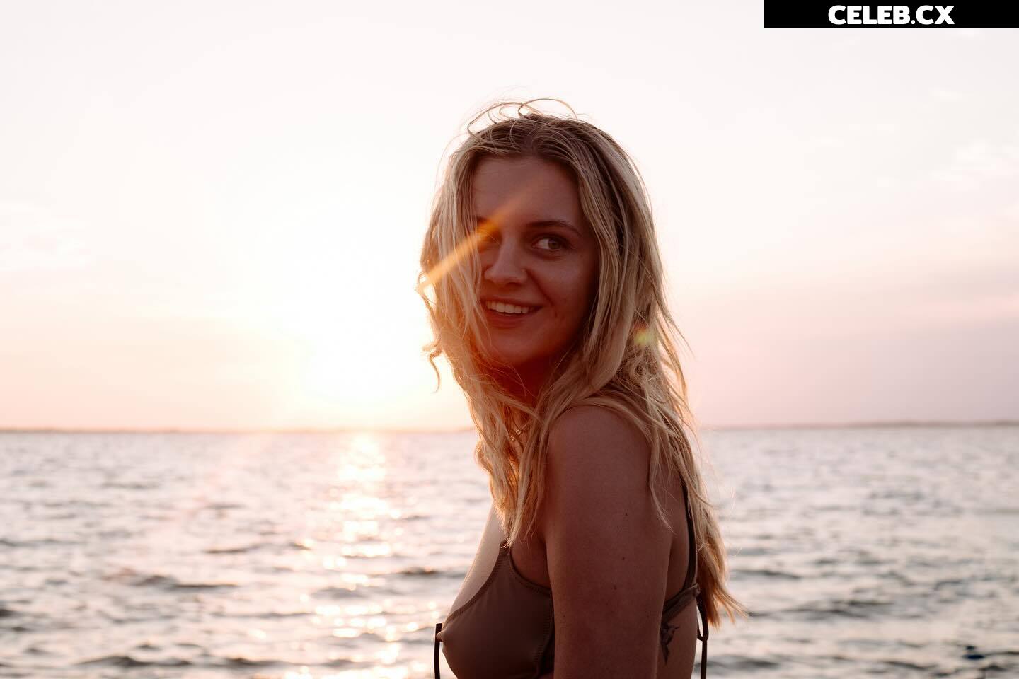 Kelsea Ballerini Image 6736374