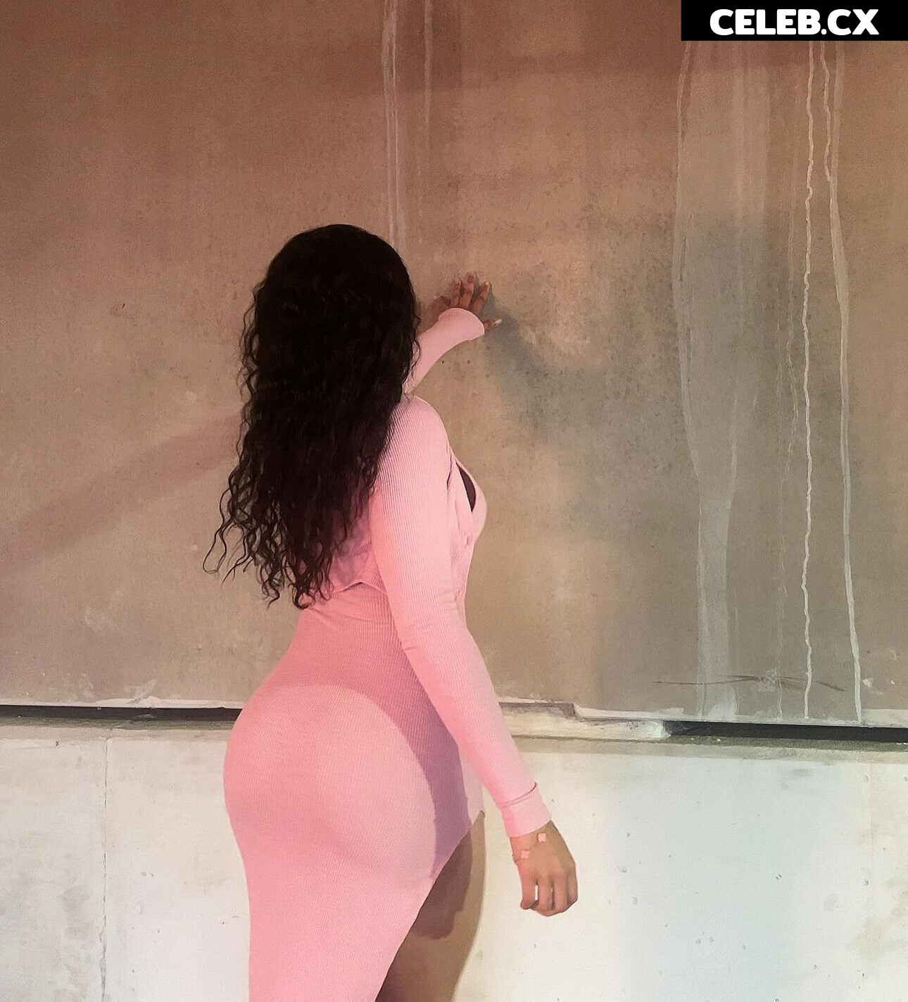 Tamia J Image 5294400