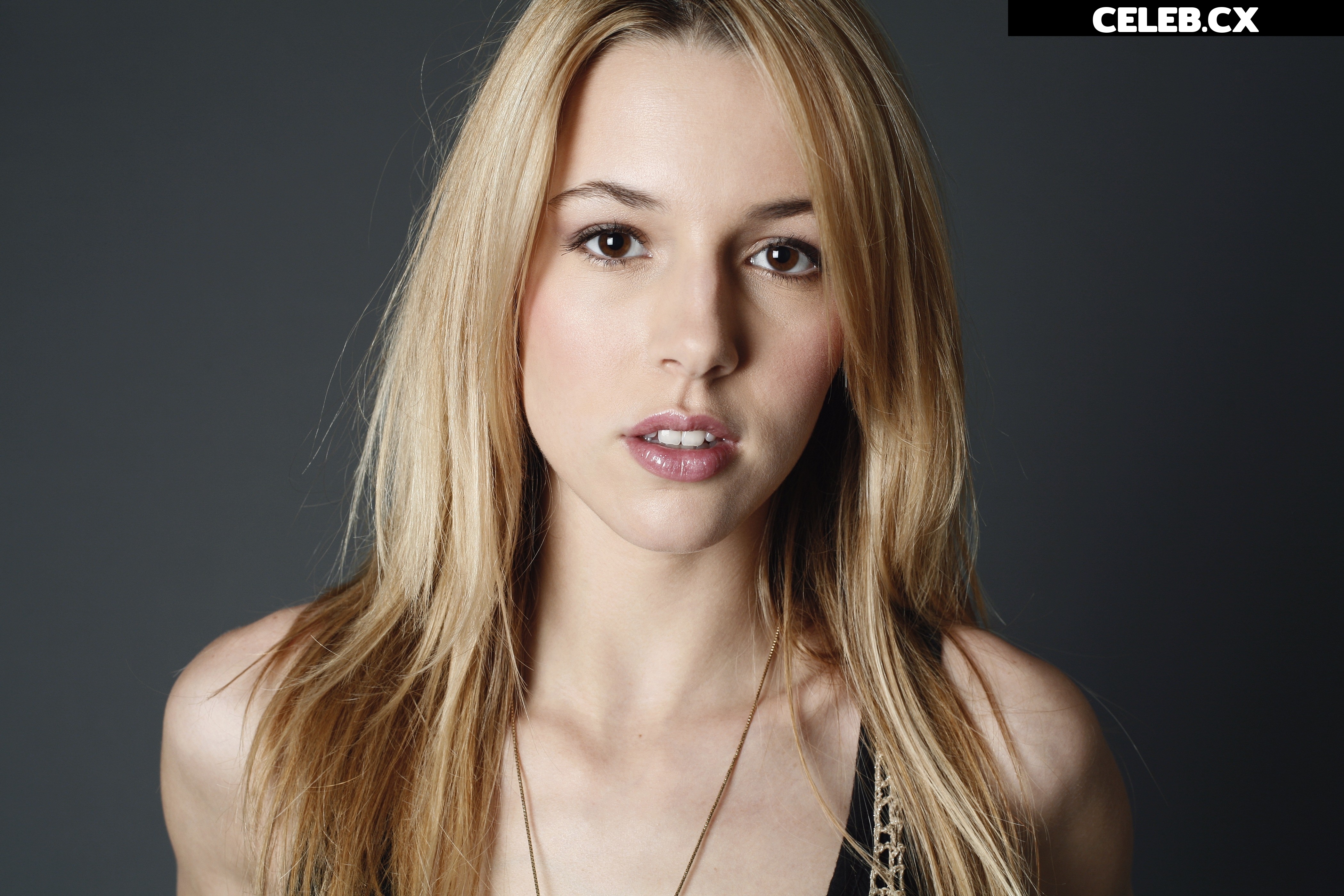 Alona Tal Image 5867857