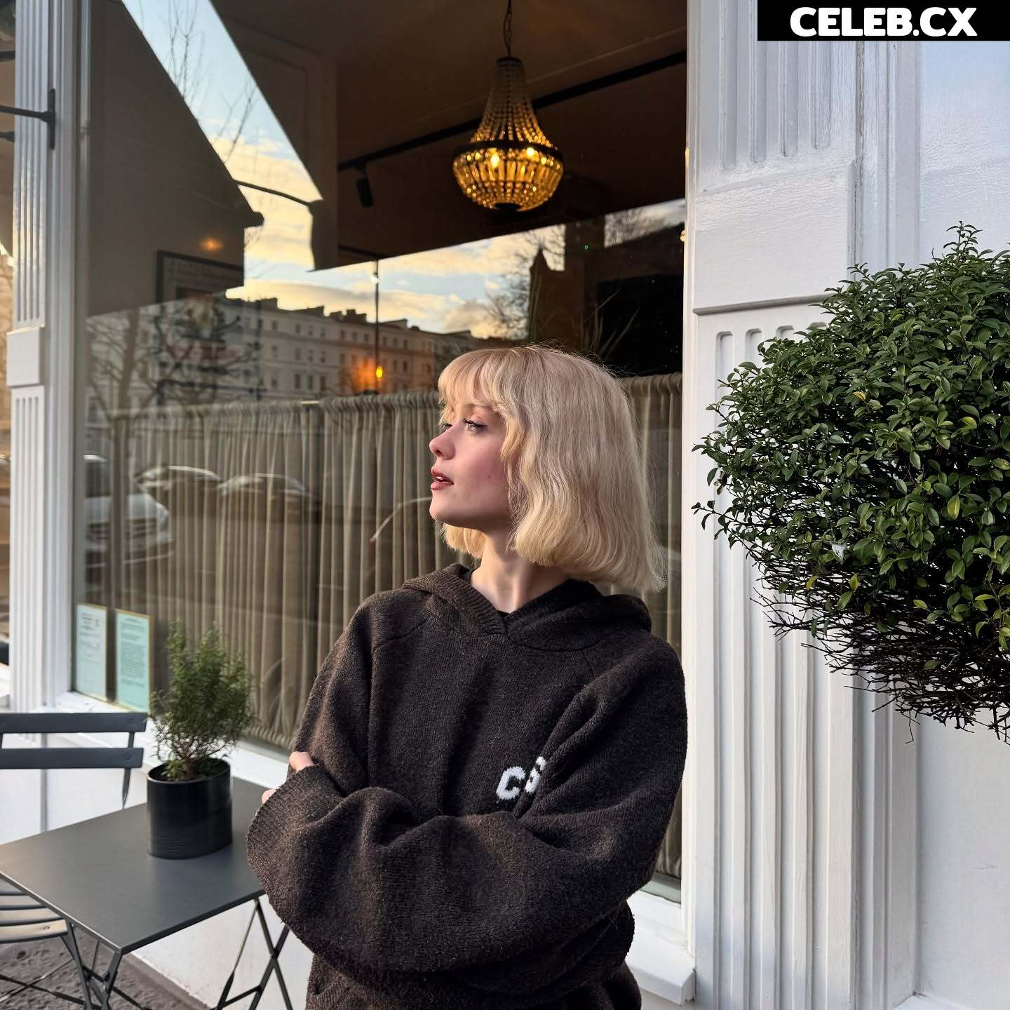 Maisie Peters Image 5862680