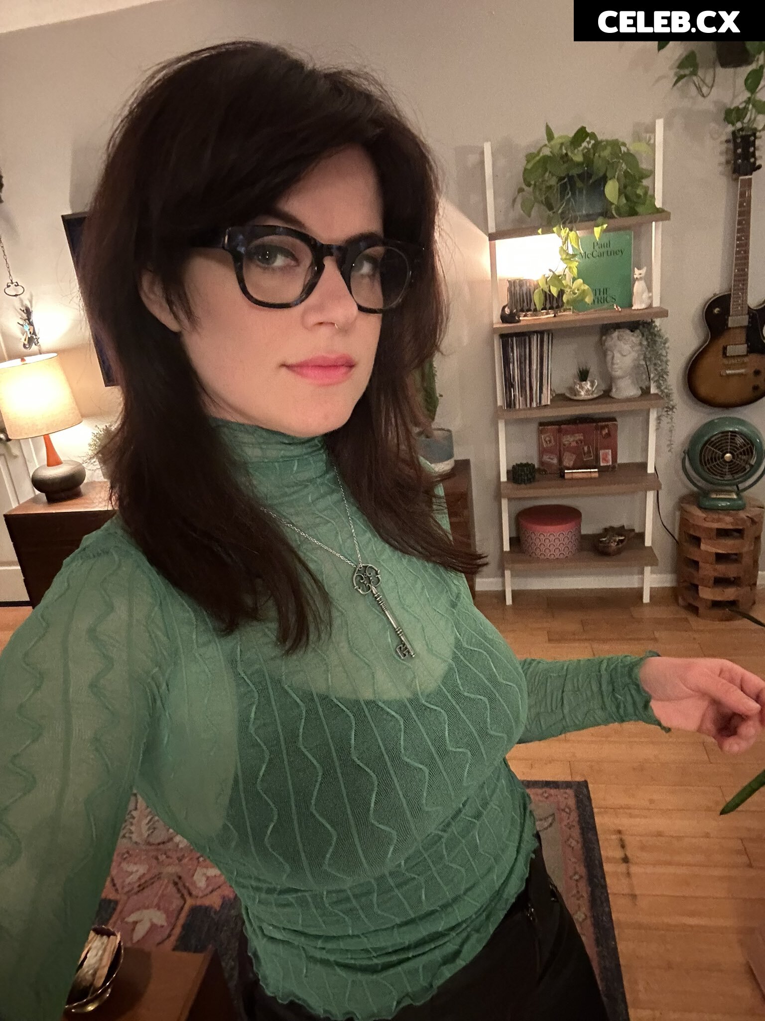 Allie Goertz Image 5860519