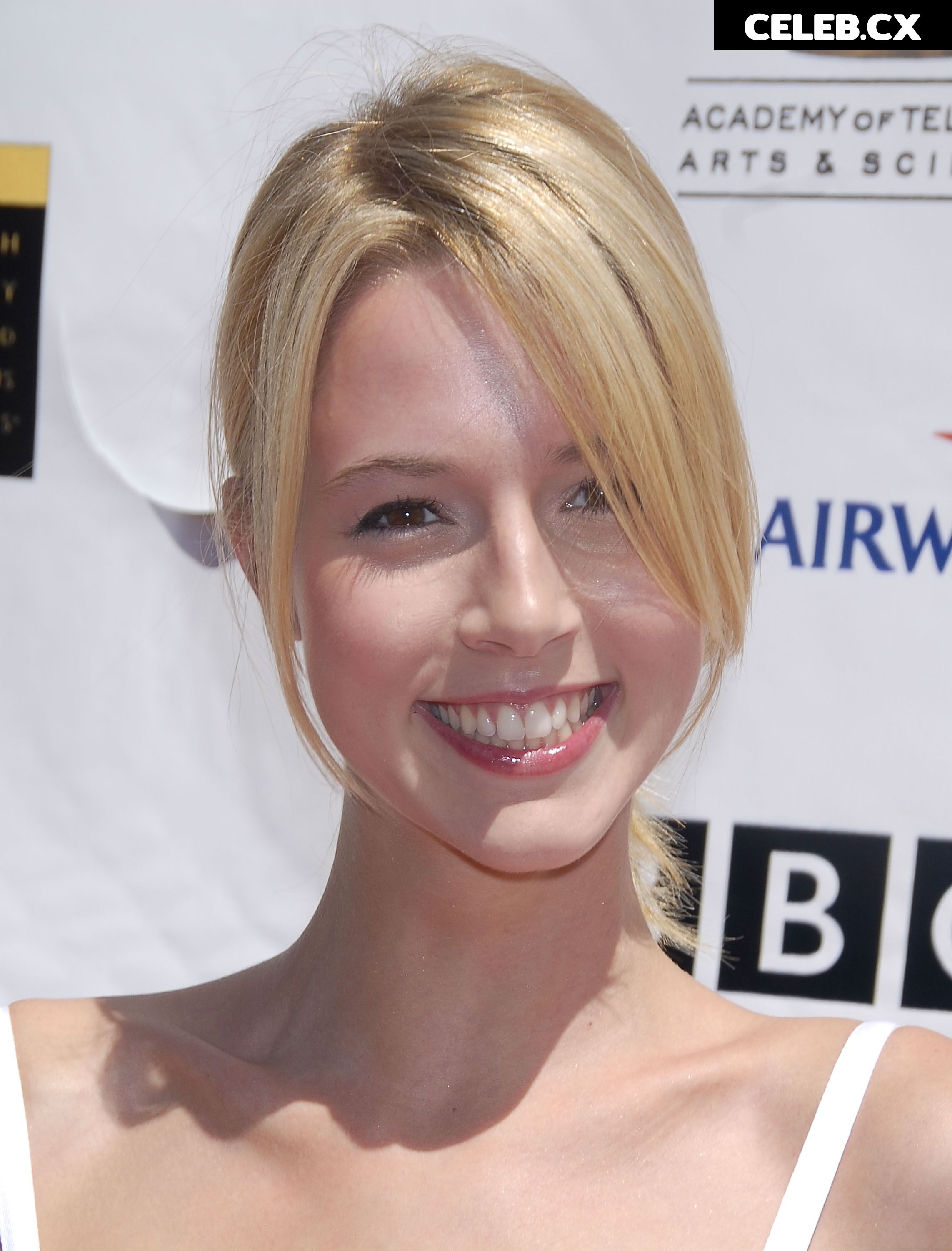 Alona Tal Image 5868002