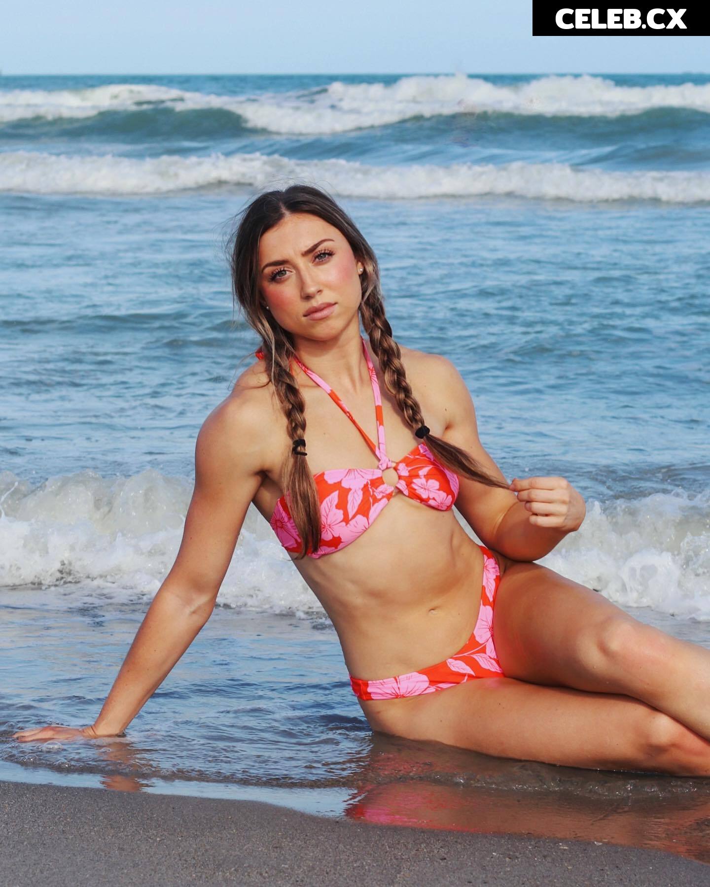 Adriana Rizzo / Anna Keefer Image 5859616