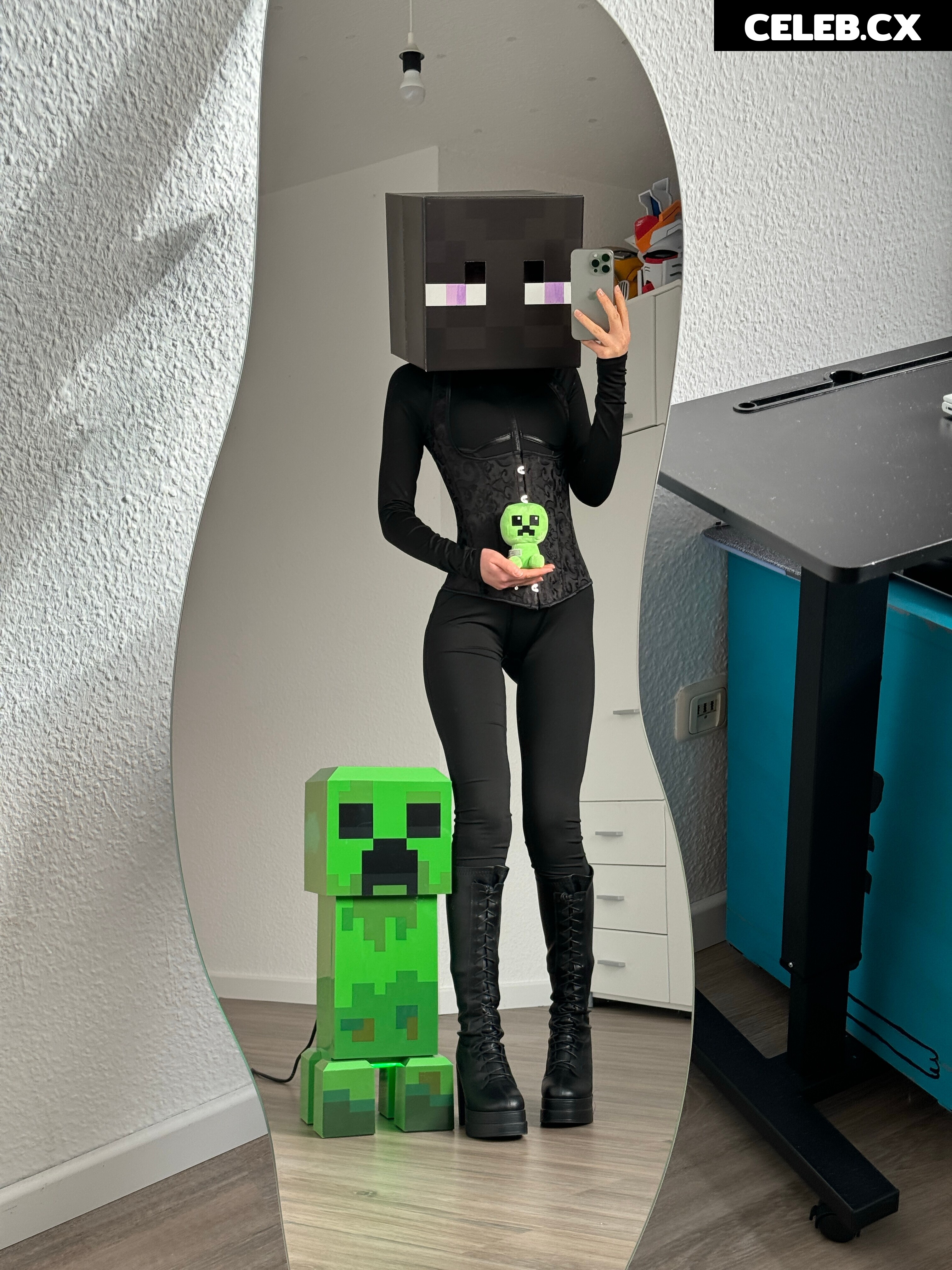 Anna Svperdone / Superd0ne Image 5967437