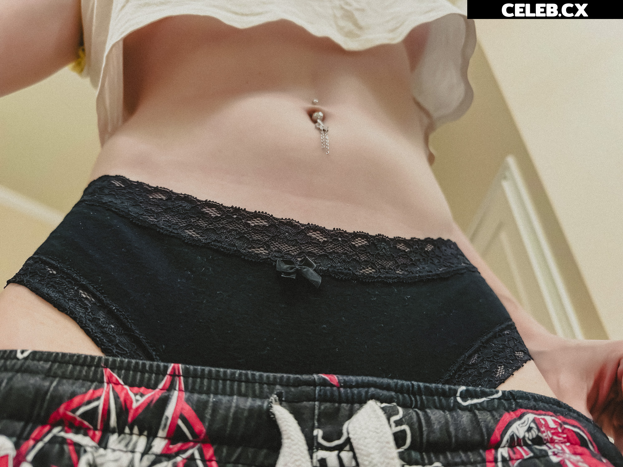 VeronicaJae | J4key Image 5942388