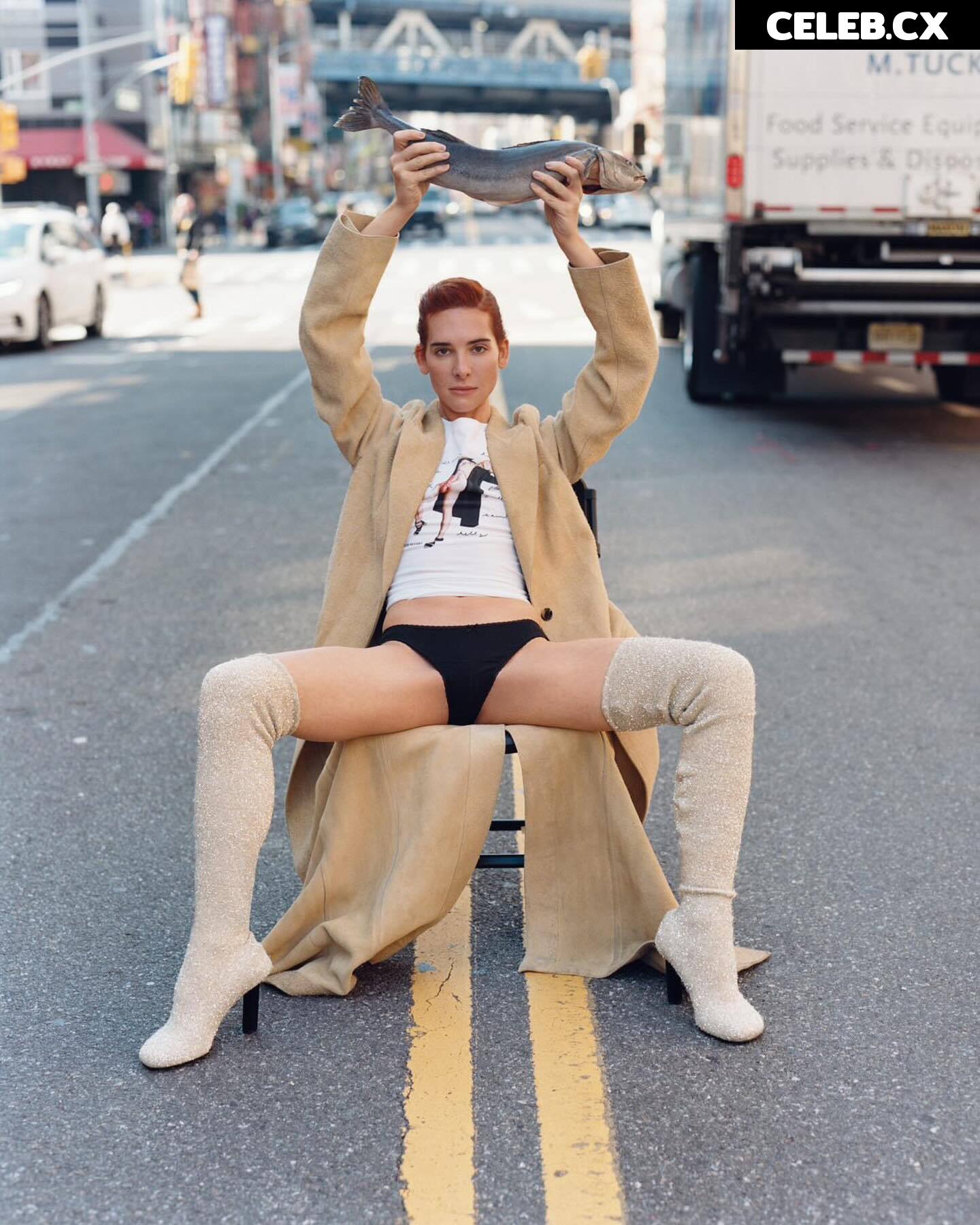 Hari Nef Image 5920015