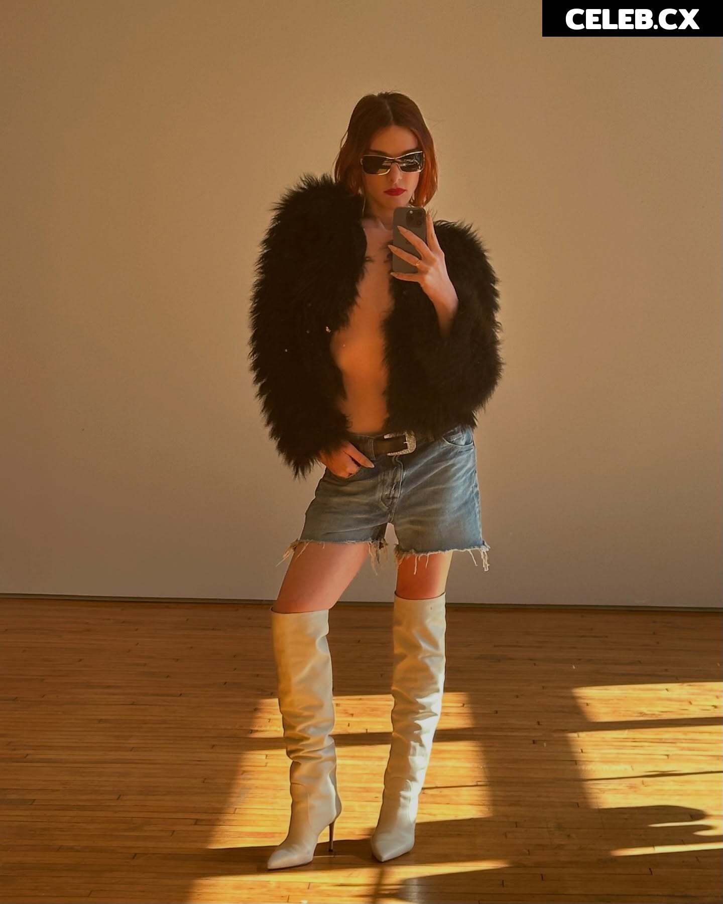Hari Nef Image 5920334