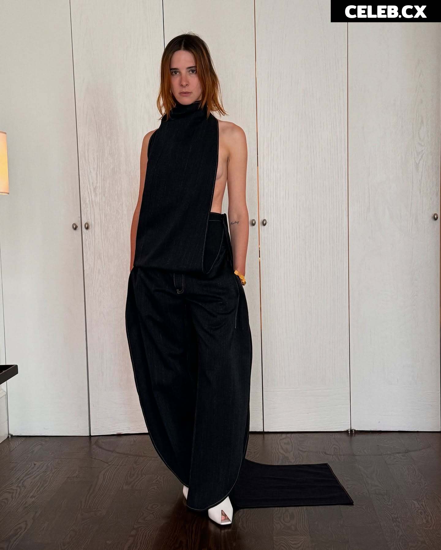Hari Nef Image 5920249