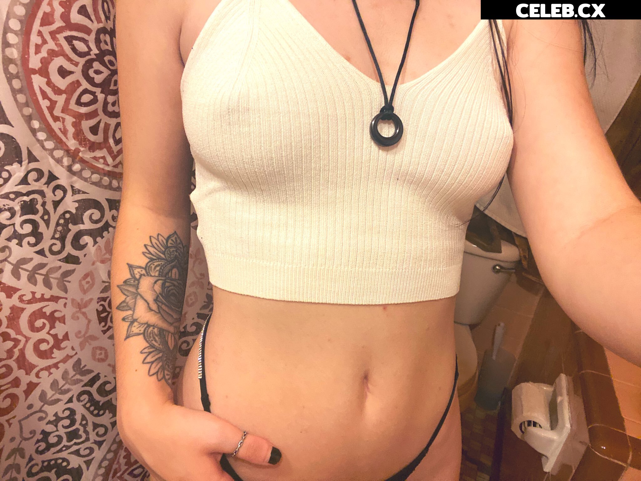 Jaylyn Mcevoy / stankfatneck / emojem Image 5903420