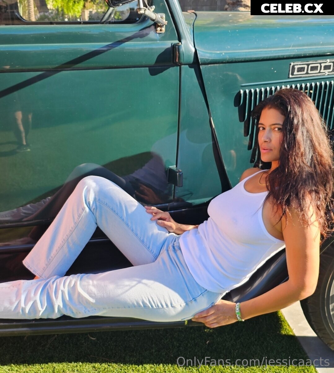 Jessica Clark Image 4398900