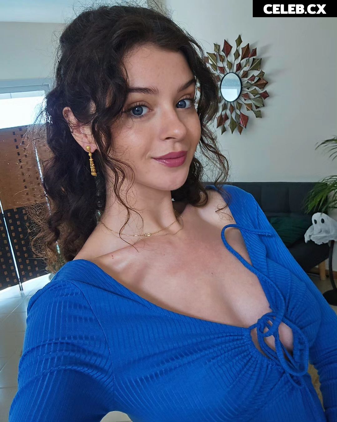Chloe Lockley Image 4365104