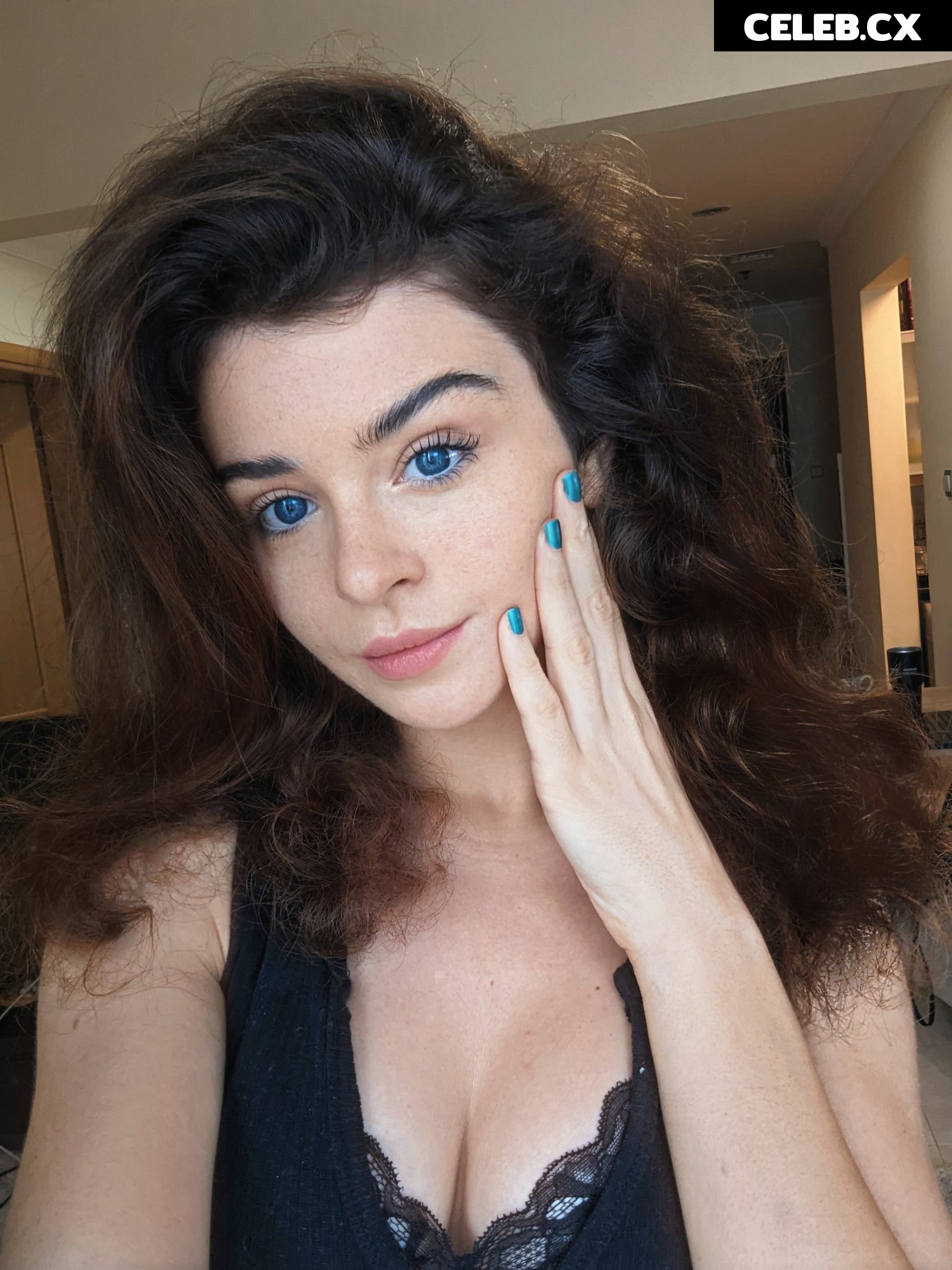 Chloe Lockley Image 4362677