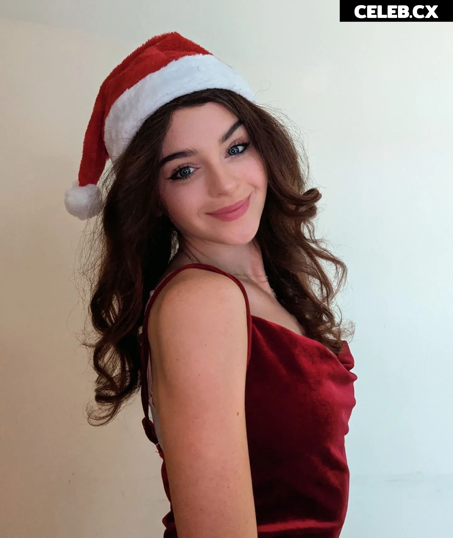 Chloe Lockley Image 4362955