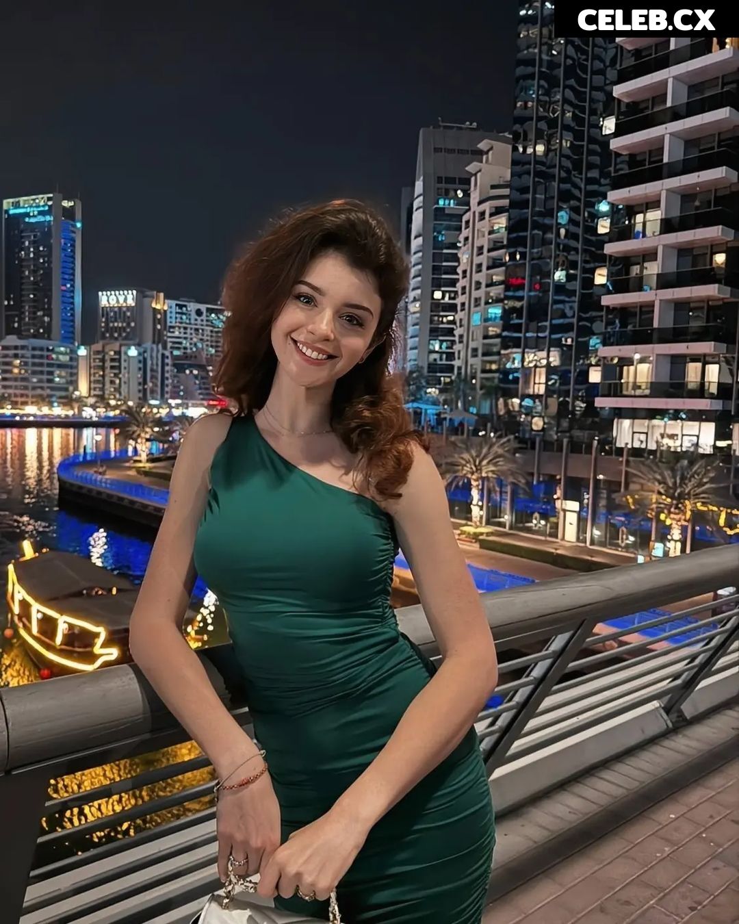 Chloe Lockley Image 4363180