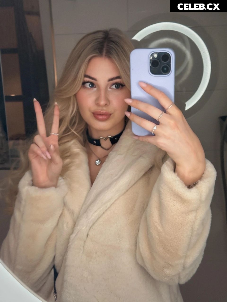 ASMR Janina Image 4940643