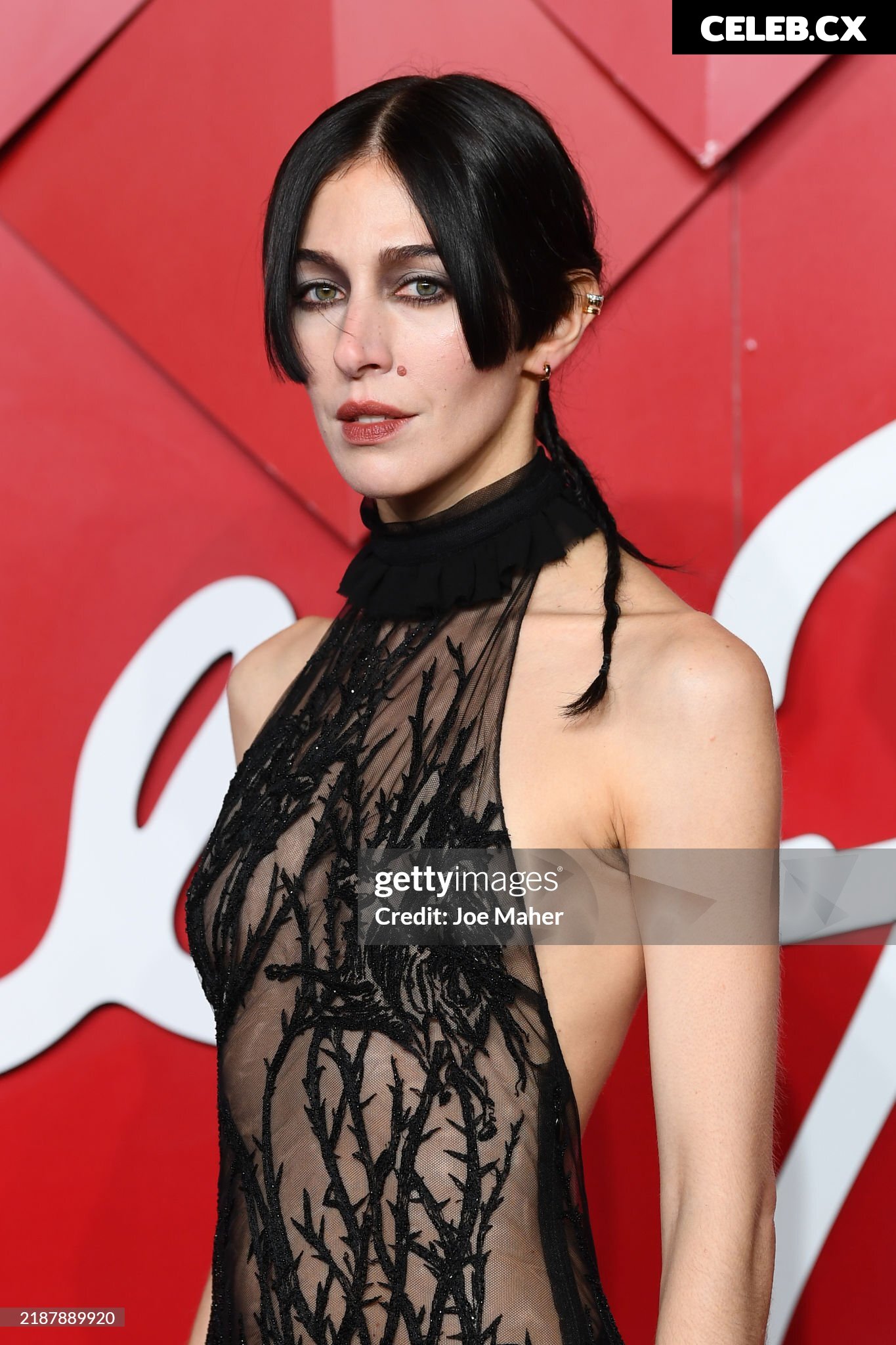 Caroline Polachek Image 4451053