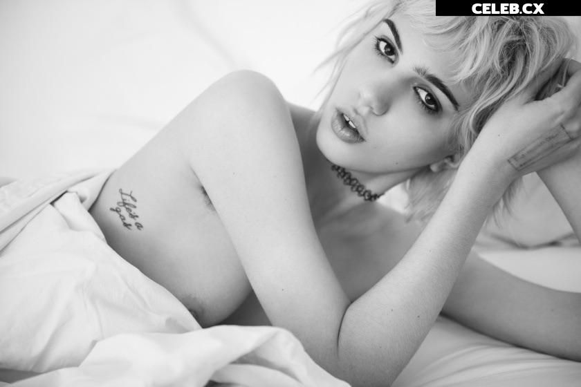 Julia Cumming (Sunflower Bean Singer/Bassist) Image 4453395