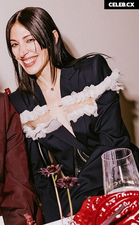Caroline Polachek Image 4450569