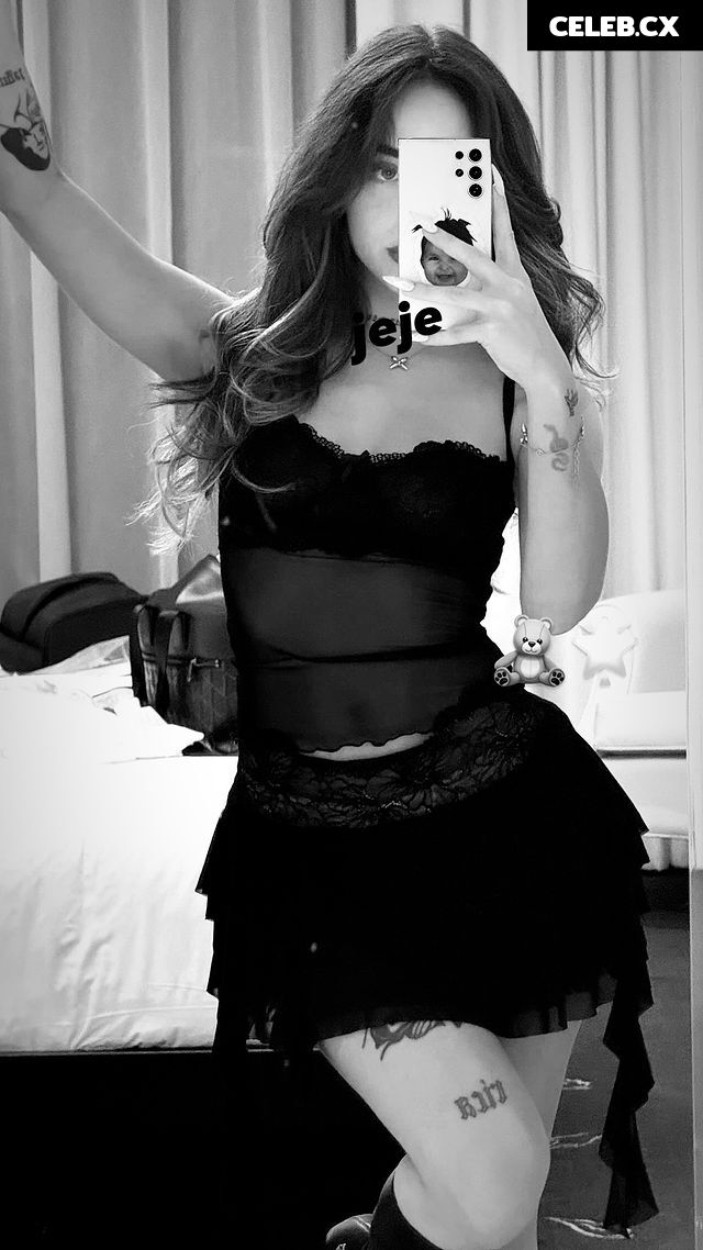 nicki nicole Image 4407264