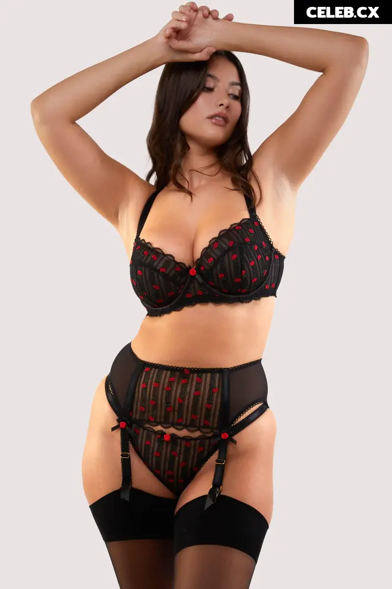 Ellie Weston Image 4641550