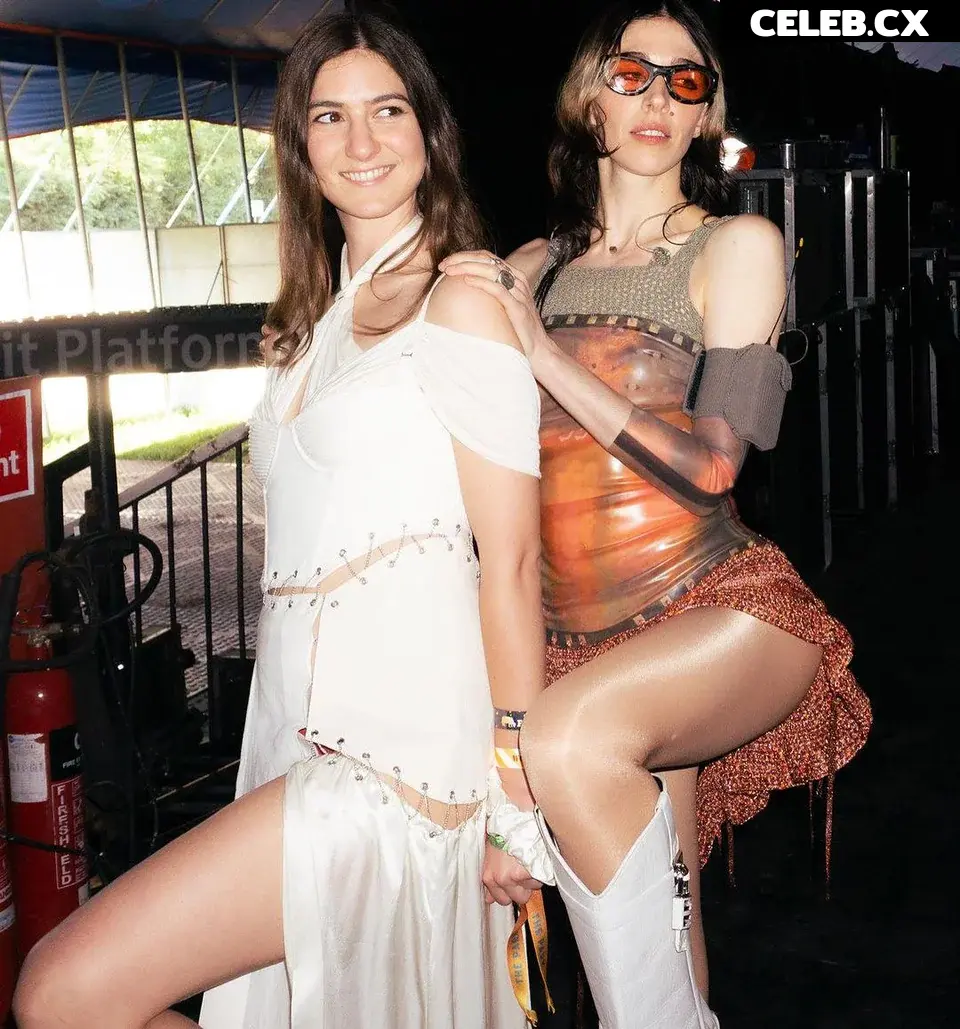 Caroline Polachek Image 7175572