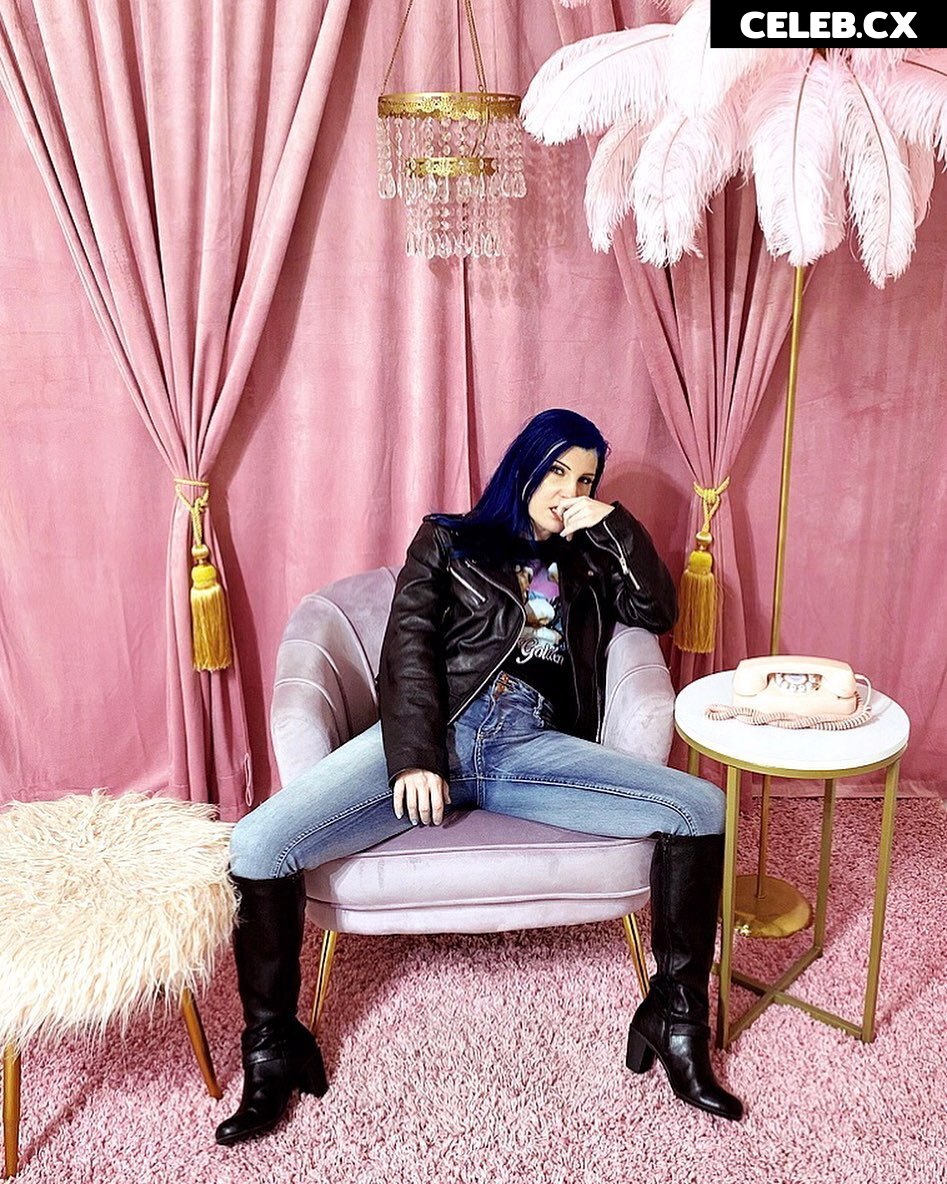 Leva Bates Image 7176456