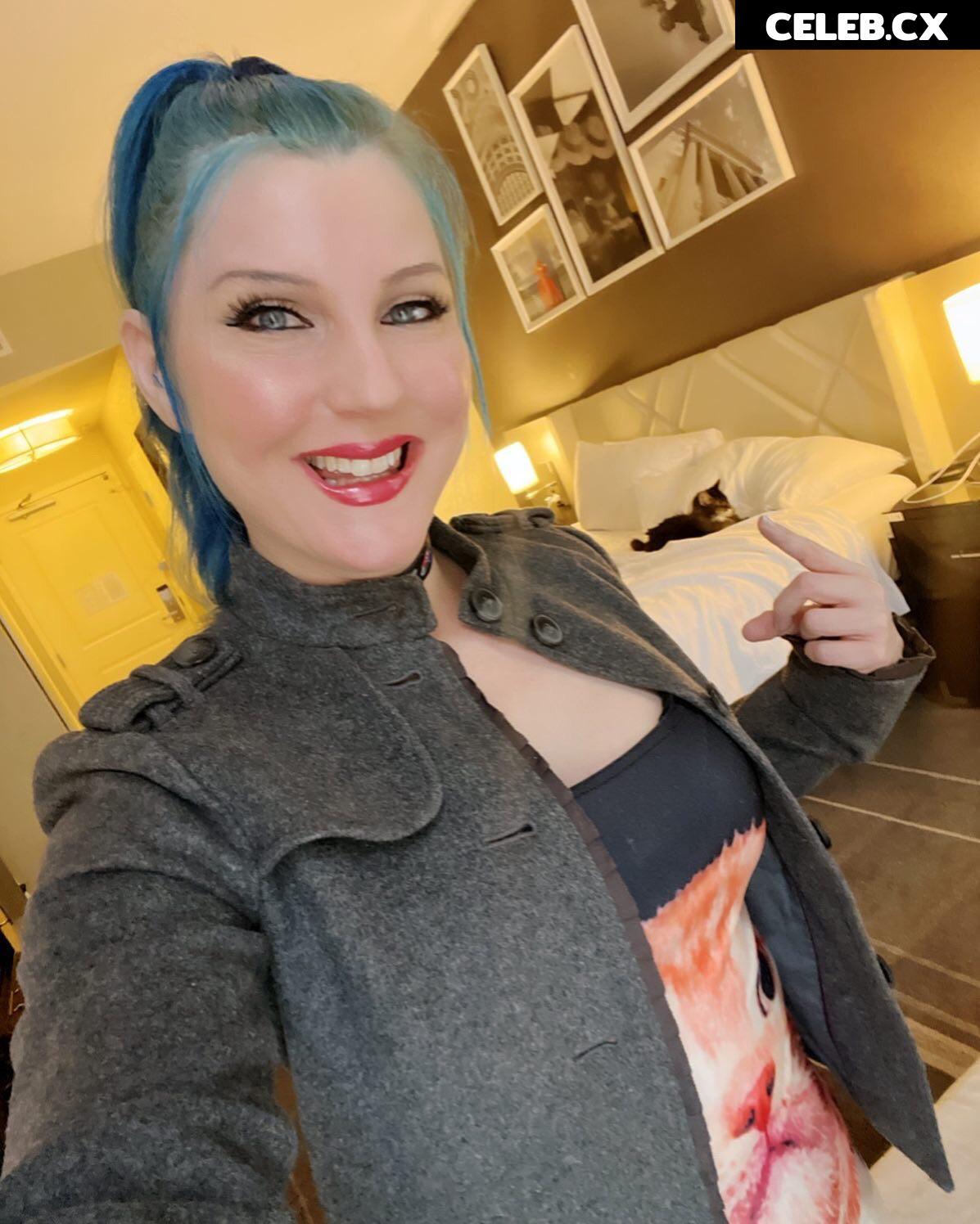 Leva Bates Image 7176410
