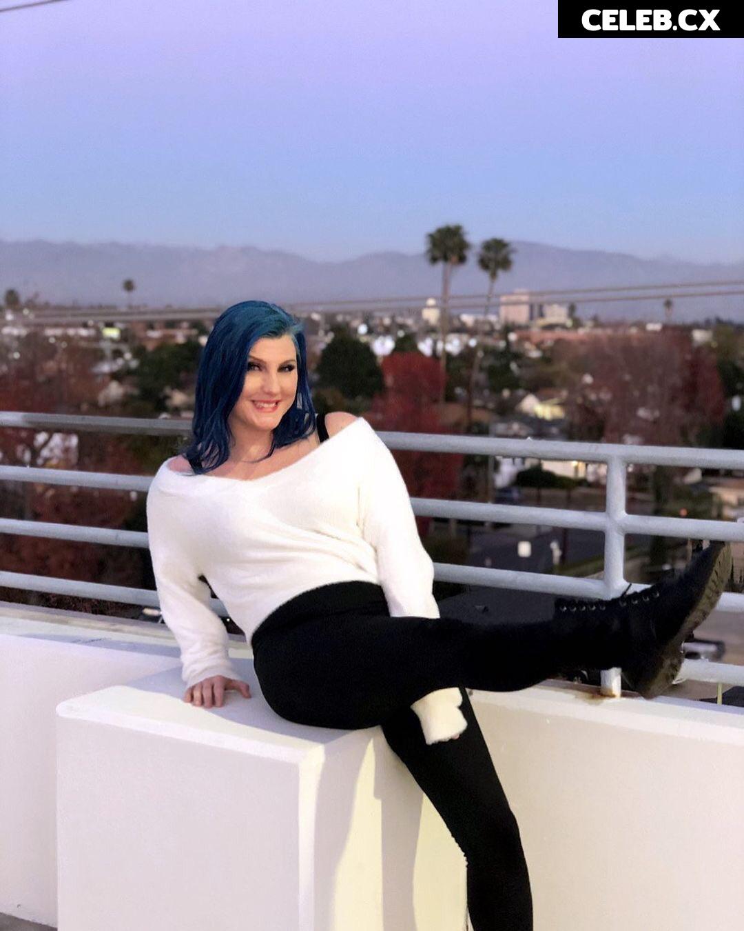Leva Bates Image 7176409